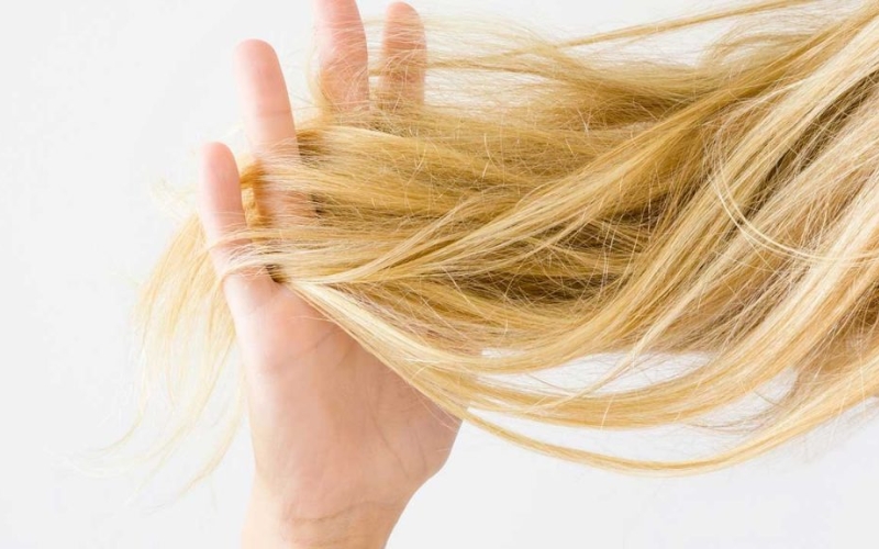 Tóc tĩnh điện vào mùa đông: 5 mẹo khắc phục để tóc hết dựng ngược